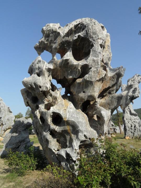 太湖石石材多少钱一吨